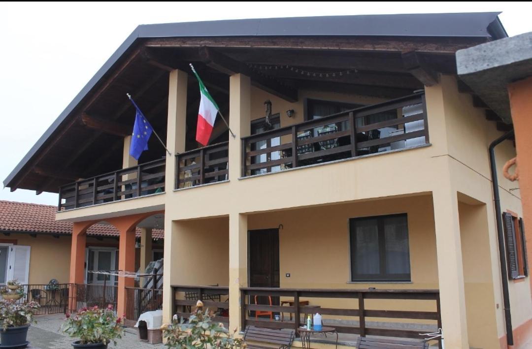 Bed and Breakfast G&G Giusy E Gabry Santhià Esterno foto